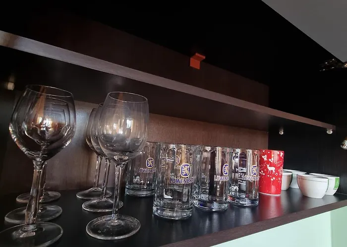 Moonshine ティラナ