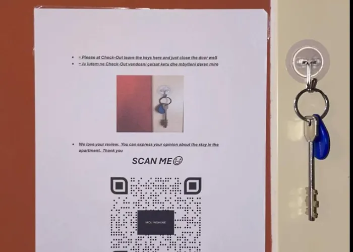 Moonshine アパート